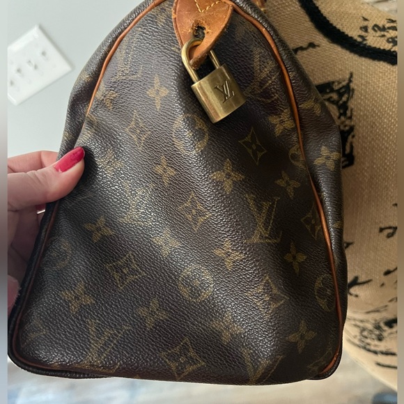 - LV speedy purse - Picture 7 of 16